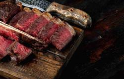 Carne poco hecha, mucho cuidado con lo que pones al fuego: corres el riesgo de sufrir una grave infección parasitaria | La regla de oro de los chefs