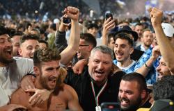 Lariani en la Serie A, la explosión de alegría en el estadio Sinigaglia – La galería