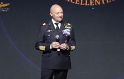General del Ejército del Aire Goretti: «Nunca habrá inteligencia artificial que se joda a un napolitano que se jode tu radio» – El vídeo