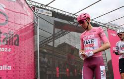 Pogacar, maestro del Giro, gana también la octava etapa Agencia Italpress