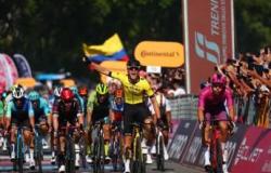 Giro de Italia, Kooij gana la novena etapa y Pogacar siempre con la maglia rosa – Revista Sbircia la Notizia