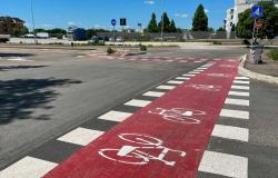 “Carril bici en via Vittorio Bachelet, las señales no son muy claras…”