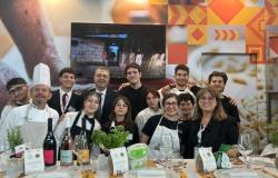 Los sabores de Apulia en Macfrut 2024 en Rimini: pan de Altamura y lentejas IGP