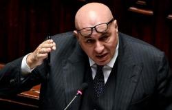 Crosetto: “Siento asco por quienes abandonan a Toti, incluso en el centro-derecha. El poder judicial está politizado, un poder que ya no tiene controles”