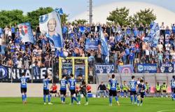 Serie C, Novara asegura la salvación con un bombardeo sobre Fiorenzuola