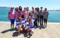 plata en La Spezia con el equipo maestro femenino