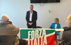 Flavio Tosi revive Forza Italia en la zona de Alto Vicenza. “Somos el verdadero partido del Norte”
