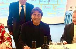 Conte habla con el Napoli y se abre al Milán. Pero el nombre más popular para los rossoneri sigue siendo Conceicao