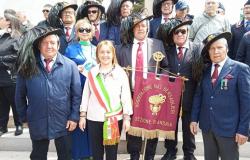 Los Bersaglieri celebran en Andria la Medalla de Plata en memoria de Cesario Bonaventura