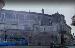 Fortalezas de Puglia: El Palacio – De Angelis –Viti, antes del Balzo, de Altamura y el asesinato de Giovanni Antonio Orsini del Balzo