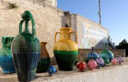 Si te gustan los colores fuertes y el arte, la “ciudad de la cerámica” en Puglia es tu lugar