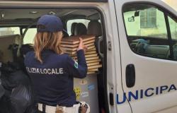 Sassari, regalos de la policía local para familias necesitadas La Nuova Sardegna