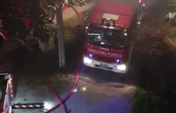 Cabina eléctrica incendiada por un rayo, la tormenta causa daños en Módena