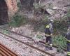 Línea ferroviaria Salerno-Nápoles, es un caos: tras el deslizamiento de tierra hay una parada por obras