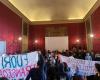 Universidad de Catania, la redada de estudiantes bloquea la conferencia: «Es transfóbica y discriminatoria»