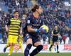 Empatado sin goles en Palermo, el Parma da un paso más hacia el ascenso