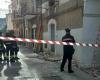 Se derrumba una cornisa en la zona del Vesubiano y una mujer resulta herida