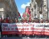 25 de abril, multitudinaria procesión también en Catania. Intento de eliminar el segmento Pd bloqueado