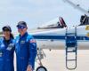 Los astronautas de Starliner llegan al Centro Espacial Kennedy en aviones T-38 de la NASA