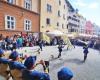 Abanderados y músicos de Santa Rosa en Austria en el festival medieval de Rattenberg