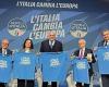 La camiseta de la FdI en el escenario de Pescara, la vergüenza de los directivos Frattasi y Pontecorvo – -