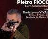 Candidato de Fratelli d’Italia con rifle en carteles electorales: estalla la polémica
