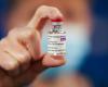 Astrazeneca retira la vacuna anti-Covid en Europa: “Ya no hay demanda” Pero hay quienes sospechan