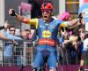 Giro de Italia 2024, Jonathan Milan no da ninguna posibilidad y domina el sprint en Andora