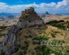Una fortaleza envuelta en misterios y leyendas para visitar en la bella Sicilia