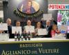 ¡”Cantine del Notaio” vuelve a ganar 6 premios en Vinitaly 2024! Felicitaciones