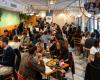 En Cesena una sala repleta de jóvenes emprendedores y profesionales, 100 de ellos en el ‘Drink to Meet’ del Cna