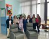 Modica, donó sillas reclinables a pediatría de la Casa de la Mujer de Scicli –