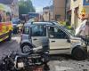 Violenta colisión frontal entre coche y motocicleta: un joven de 19 años muere en Viale Trento