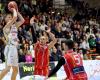 El Orlandina Basket sufre pero gana el primero de los play off ante el Messina de Pippo Sidoti