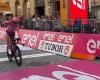 Entusiasmo en las carreteras del Giro de Italia, ruge por Ganna, pero gana Pogacar VIDEO Y GALERÍA
