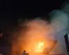 Noche de incendio en Acate, algunos vehículos de construcción de una empresa destruidos