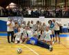El equipo de voleibol femenino New Volley Rezzato celebra su ascenso a la Serie D