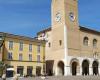 tres aspirantes a alcaldes y 340 candidatos para el municipio de Fano