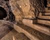 Herculano: Un viaje en el tiempo a través de los túneles subterráneos del antiguo teatro