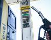 Bajan los precios de la gasolina y el diésel, ¿cuánto cuesta en la distribuidora?