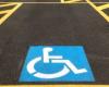 «Mi mujer es discapacitada, es imposible conseguir un bono de aparcamiento en Carrara»