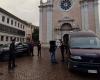 Miedo en la Piazza Santa Maria Maggiore: un hombre de origen kosovar de 40 años deambula “armado” por el centro, detenido