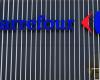 Las acciones de Carrefour se desploman en Bolsa, el gigante se arriesga a una multa de 200 millones