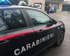 Violento destruye un hotel y envía a 4 carabinieri al hospital: detenido un joven de 29 años