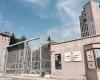 Un preso salta un muro y se escapa de la prisión de Livorno