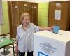 Elecciones administrativas Recanati. Anoche a las 23:00 votaron 8.303 personas de Recanati, entre ellas una abuela de 101 años.