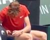 Lo primero que hace Sinner después de ganar a Halle es inmediatamente coger el teléfono: es para Anna Kalinskaya