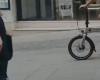 Cagliari, miedo en via Manno: “Un niño de 7 años atropellado por un ciclista sin casco”