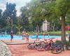 El parque Vittorio de Turín se enriquece con juegos acuáticos, parkour y un gimnasio al aire libre