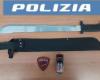 Amenazan a un hombre en el centro histórico de Perugia con un machete de casi medio metro de largo